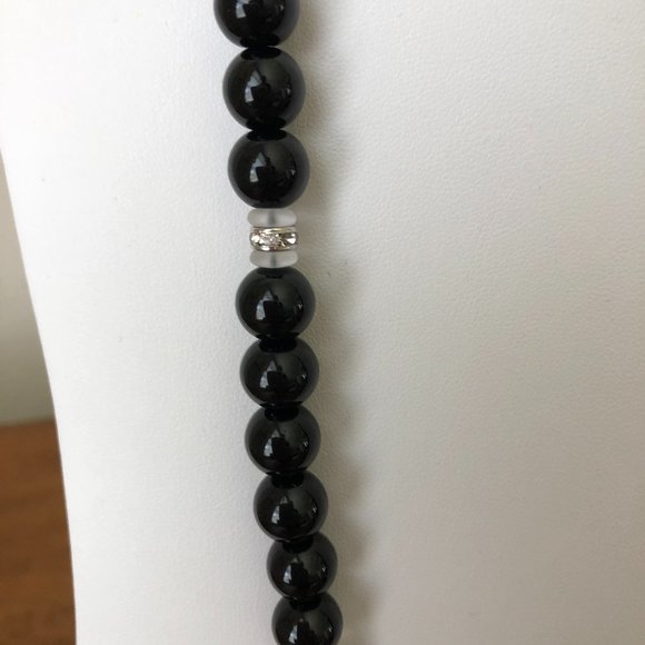 Kenneth Jay Lane Black Pearl Statement Necklace - Picture 5 of 11